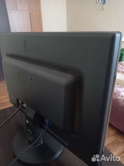 Монитор для компьютера LG