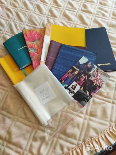 Ежедневники, тетради, папки файлы