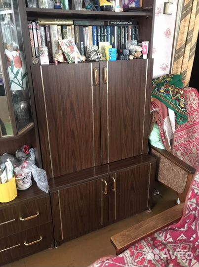 Сервант, шкаф