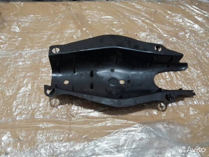 Пыльник рычага подвески задний левый Mercedes-Ben