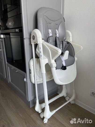 Стульчик для кормления MOWbaby