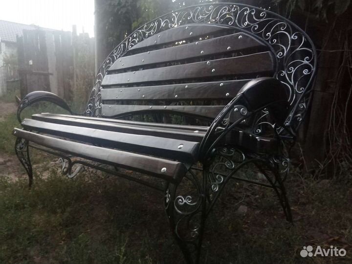 Кованая лавочка