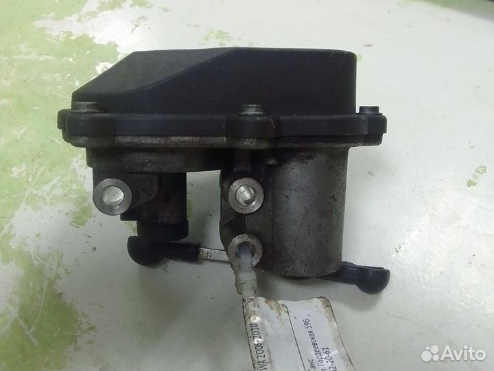 Механизм изменения длины впускного коллектора Volk