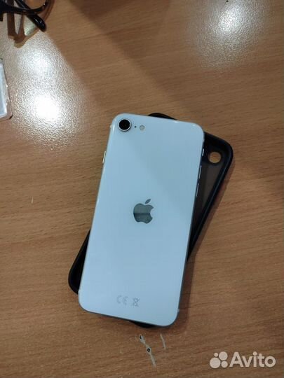 iPhone se 2020 64gb