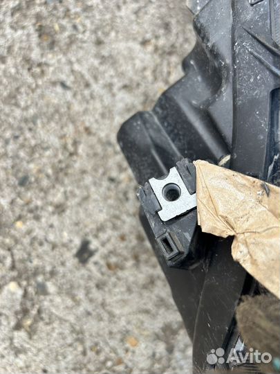 Фара kia rio 4 X lain