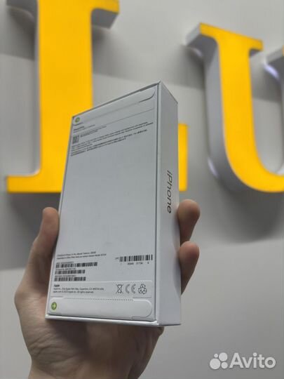 iPhone 15 Pro, 256 ГБ