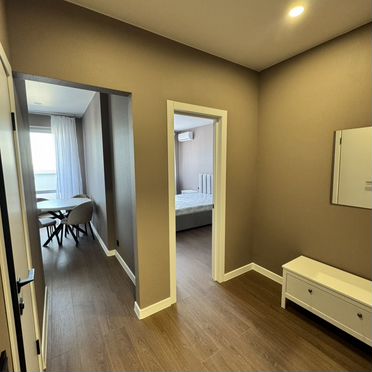 10 и более-к. квартира, 35,6 м², 24/24 эт.