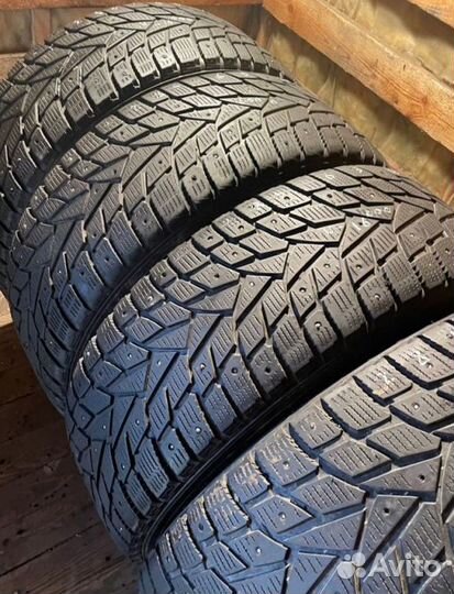 Dunlop SP Winter Ice 02 285/65 R17