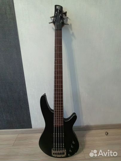 Продается бас гитара Ibanez srx595