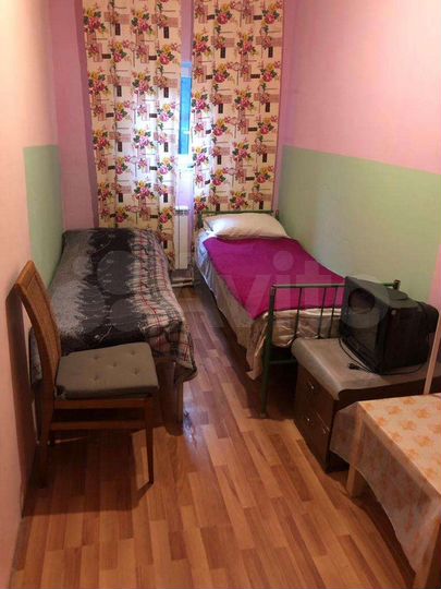 Комната 13 м² в 3-к., 1/2 эт.