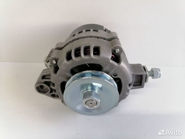 Генератор на ваз 2104-07 14В 90 ам (усиленный)