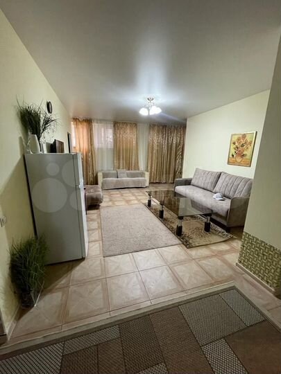 3-к. квартира, 80 м², 1/9 эт.