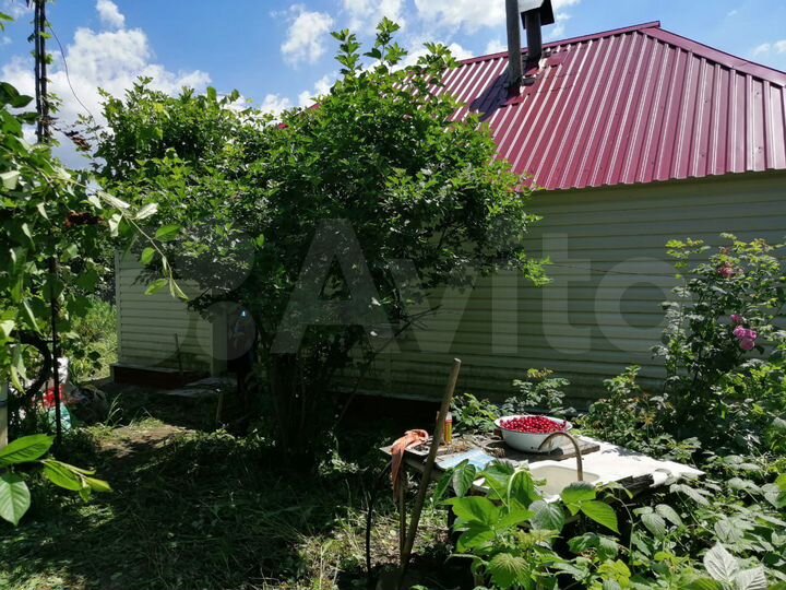 Дом 21,7 м² на участке 22 сот.