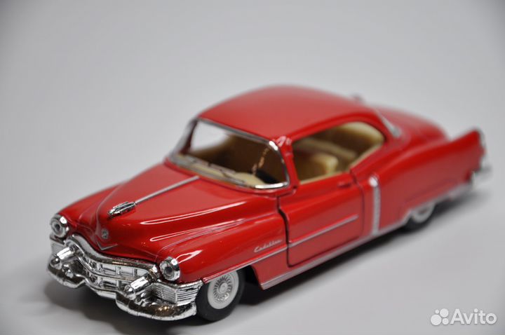 Модель автомобиля Cadillac Series 62 Coupe металл