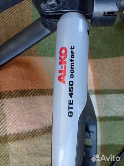 Триммер электрический для травы бу