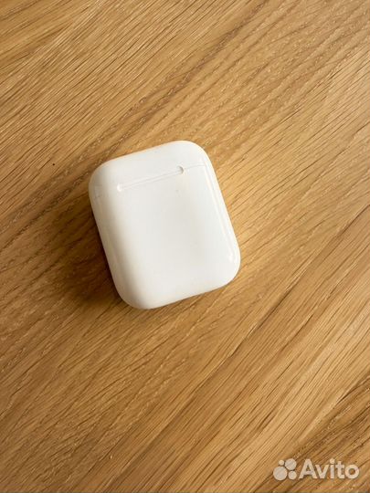 Наушники Apple Airpods 1 (правый и чехол)