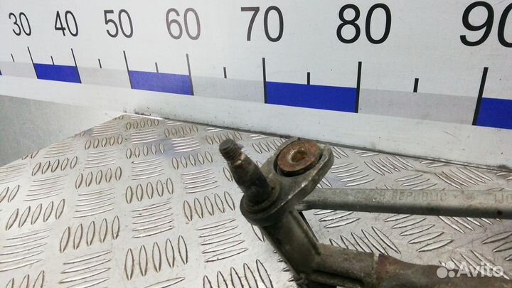 Механизм стеклоочистителя на Skoda Octavia A4