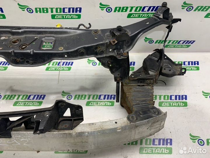 Телевизор панель радиаторов передний Opel Zafira B