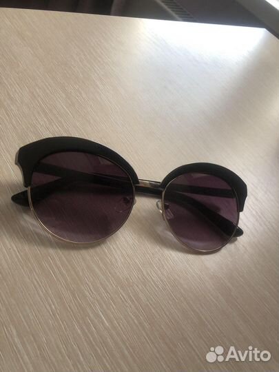 Солнцезащитные очки