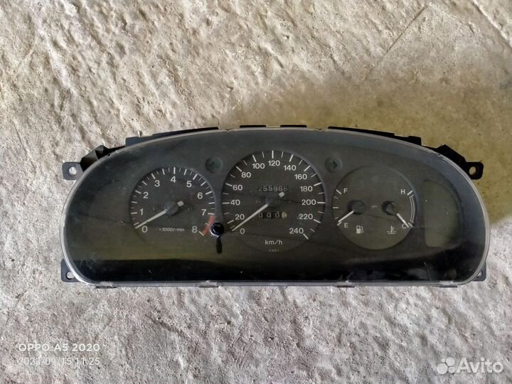 Панель приборов Mazda Xedos 6 МКПП