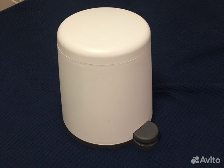 Мусорное ведро с педалью IKEA