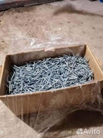 Мебельная фурнитура конфирмат