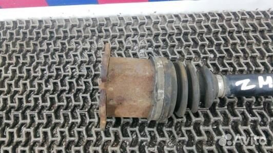 Привод передний правый audi A6 C6 (ZML09N101)