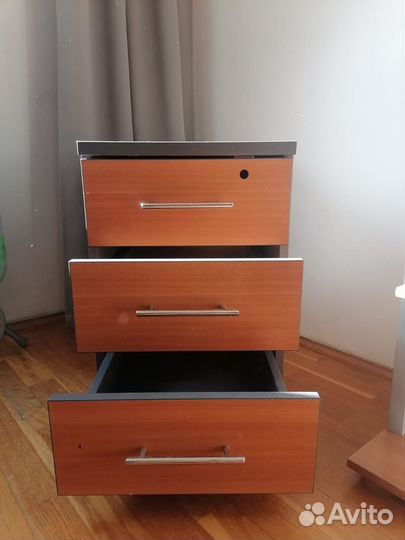 Тумба выкатная