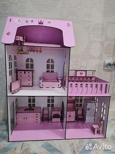 Домик кукольный