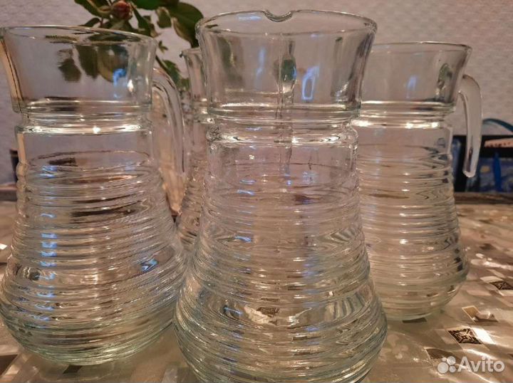 Кувшин стеклянный