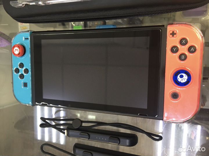 Nintendo Switch V2 в идеале чипованный+31 игра