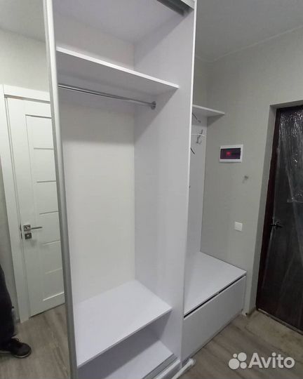 Шкаф-купе для одежды