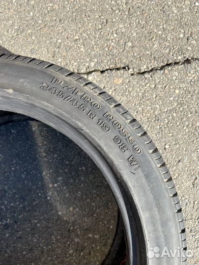 Pirelli P Zero Rosso 245/45 R19