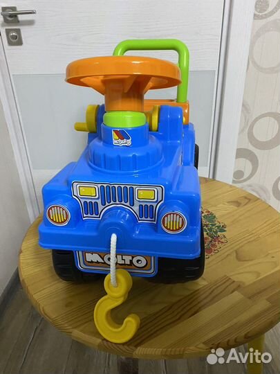 Машинка-каталка