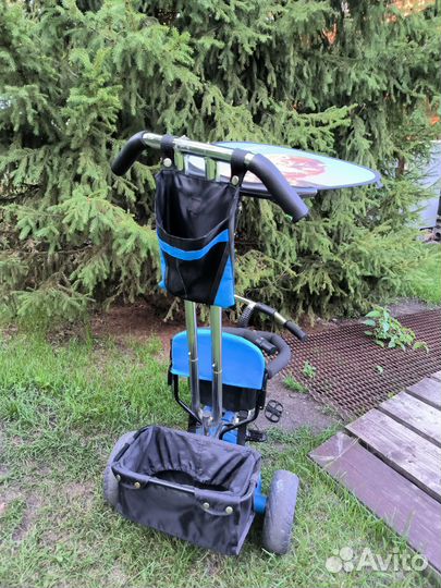 Трехколесный велосипед с родительской ручкой