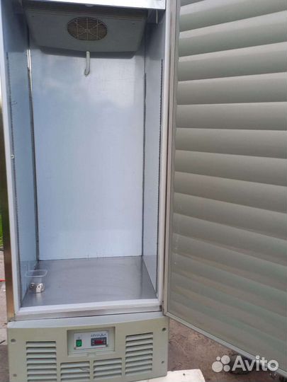 Морозильный шкаф