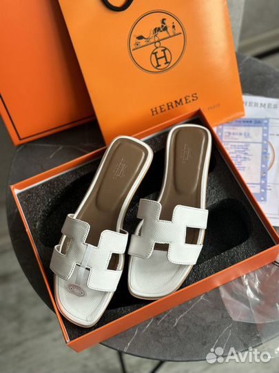 Шлепанцы hermes белые