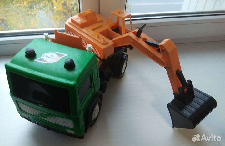 Детский экскаватор