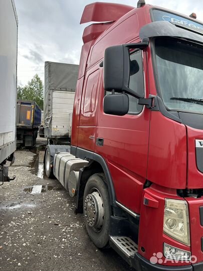 Volvo FM13 с полуприцепом, 2011