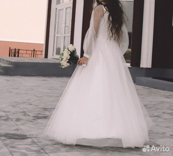 Свадебное платье