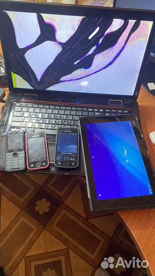 Гаджеты и ноутбук