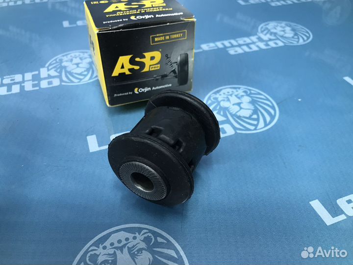Сайлентблок передний нижнего рычага Audi A3