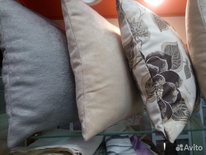 Декоративные подушки 40/40. наполнитель- холлофайб
