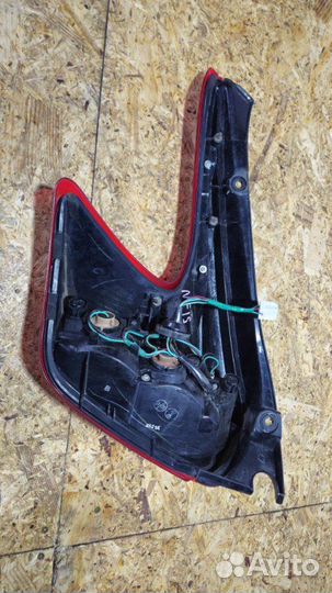 Фонарь задний правый nissan juke