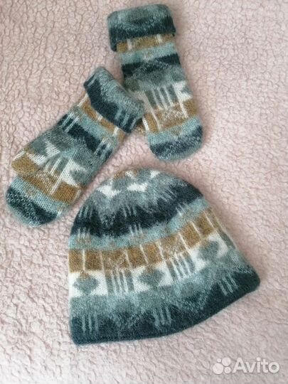 Женский шарф, шапка, варежки