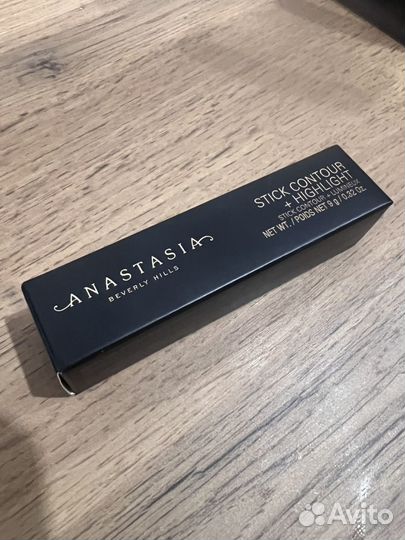 Стик для контуринга Anastasia Beverly Hills