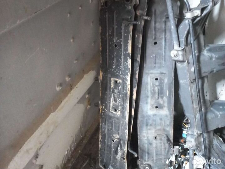 Suzuki grand vitara 3 траверса кпп