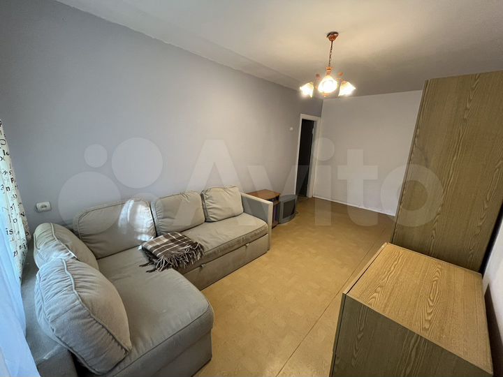 2-к. квартира, 42 м², 3/5 эт.