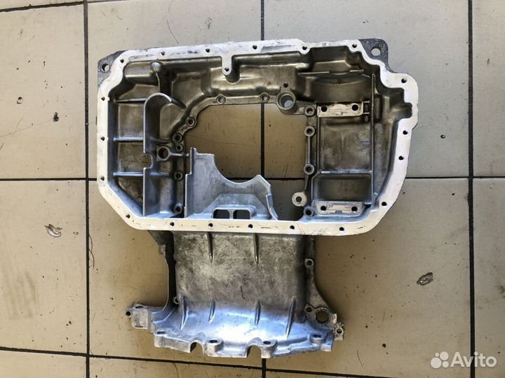 Поддон двигателя Audi A6 C5 2.5