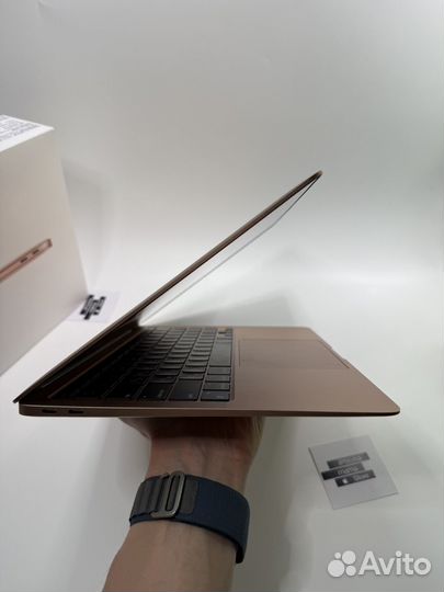 Apple MacBook Air 13 (M1 2020) 8/256Gb